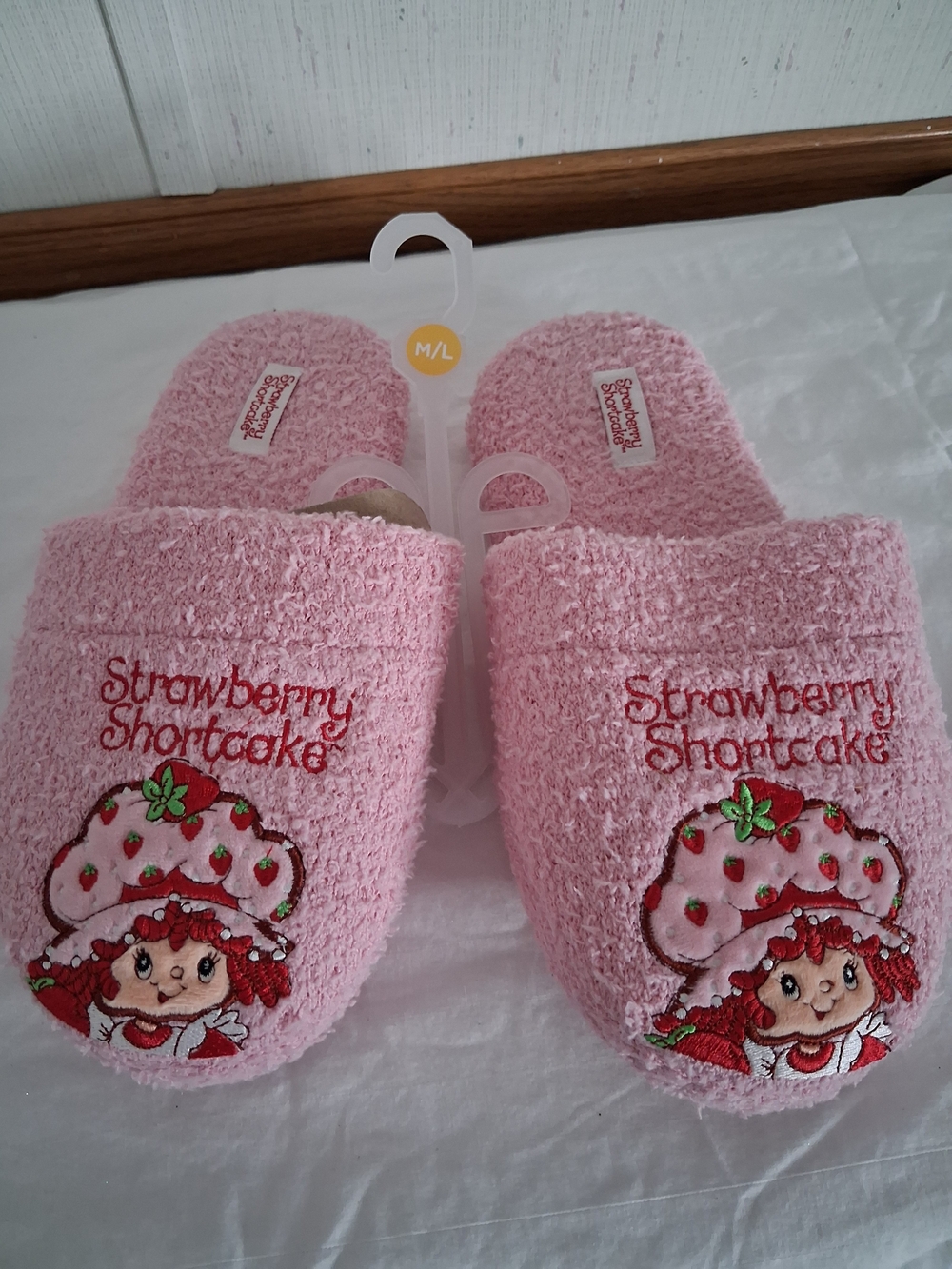 Stawberry Shortcake Women's Size Medium Large House Slippers Pink New with Tags